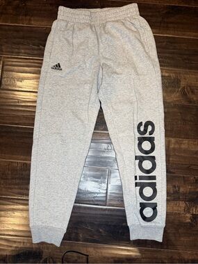 adidas Gender Neutral Big Logo Fleece Gray Sweatpants Youth Medium 10/12